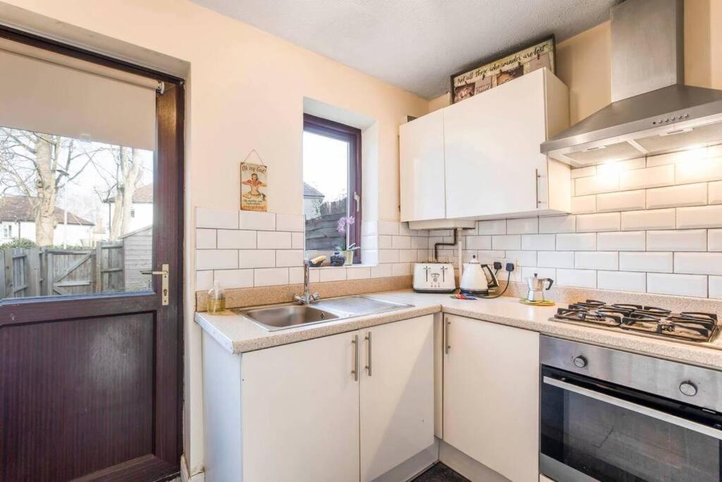 Villa Quiet & Secluded St Albans House Esterno foto